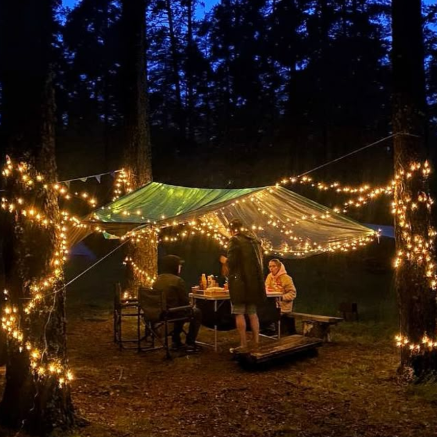 GlowCamp – Lampe de camping 3-en-1 avec powerbank